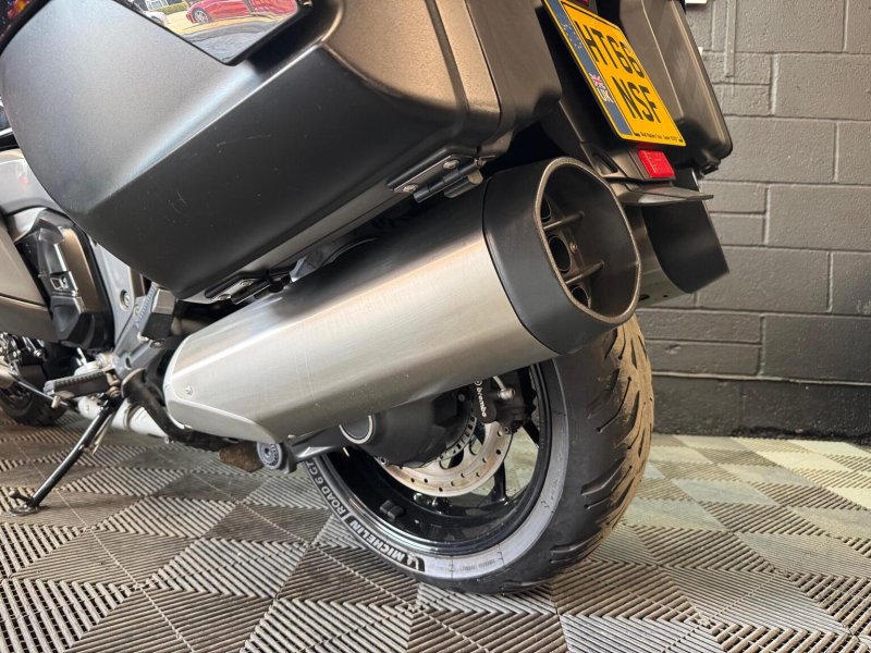 BMW K1600GT