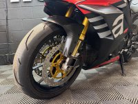 APRILIA RSV4
