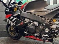 APRILIA RSV4