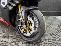 APRILIA RSV4