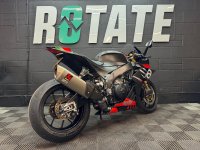 APRILIA RSV4