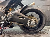 APRILIA RSV4