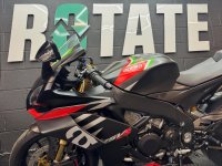 APRILIA RSV4