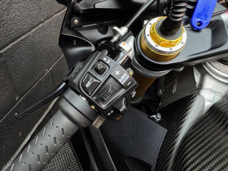 APRILIA RSV4