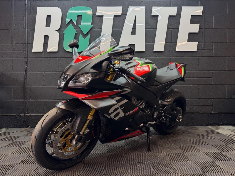 APRILIA RSV4