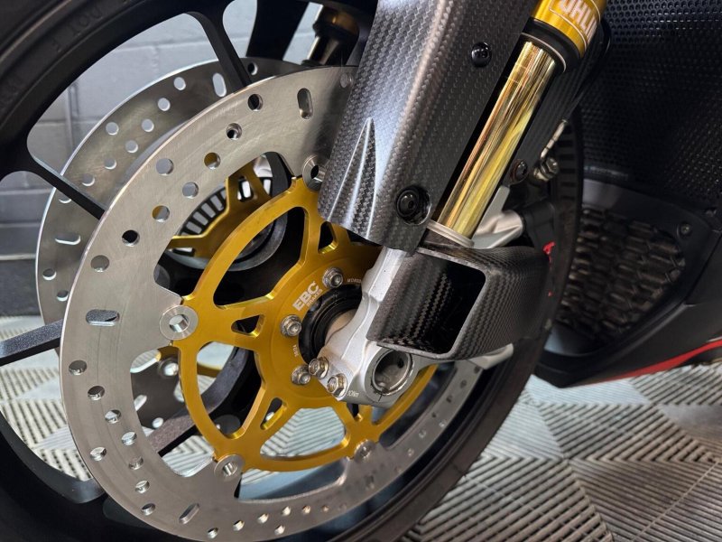 APRILIA RSV4