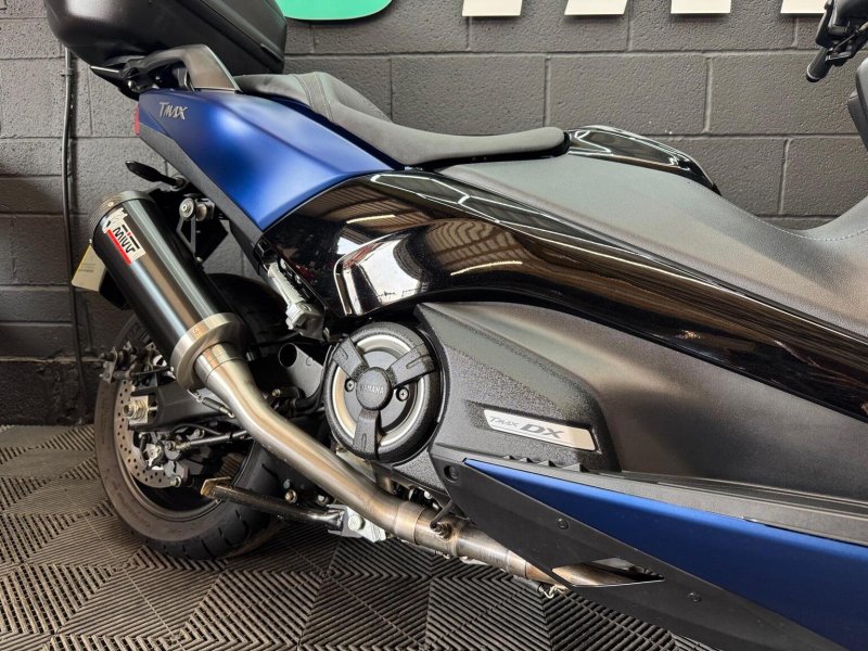 YAMAHA Tmax