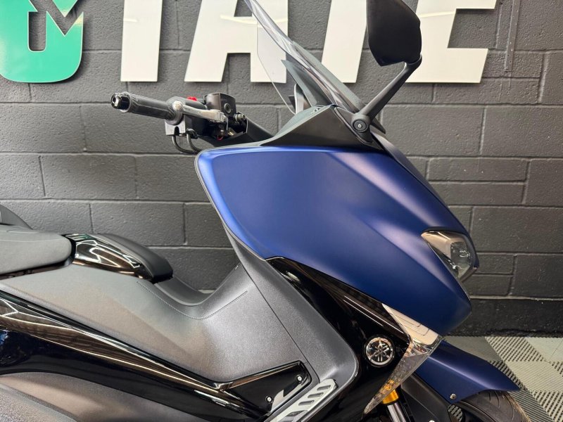 YAMAHA Tmax