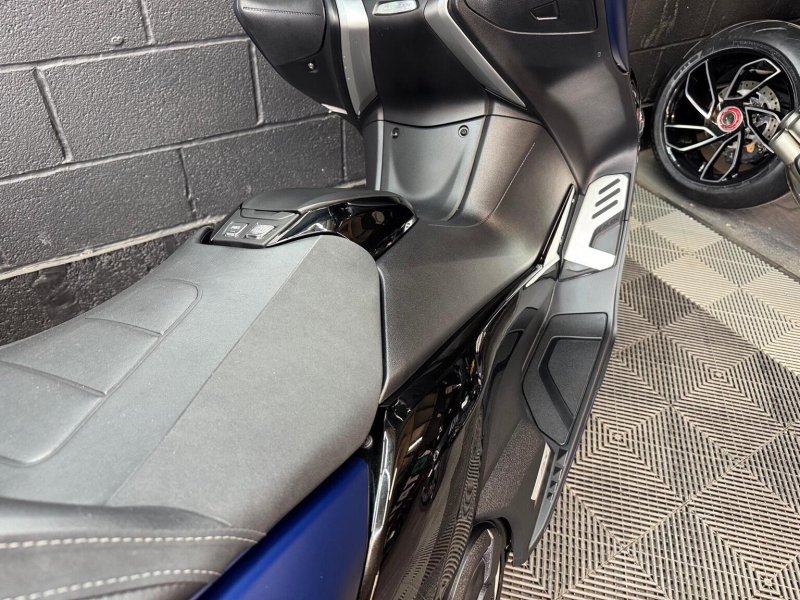 YAMAHA Tmax