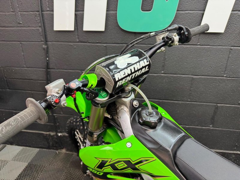 KAWASAKI KX450F