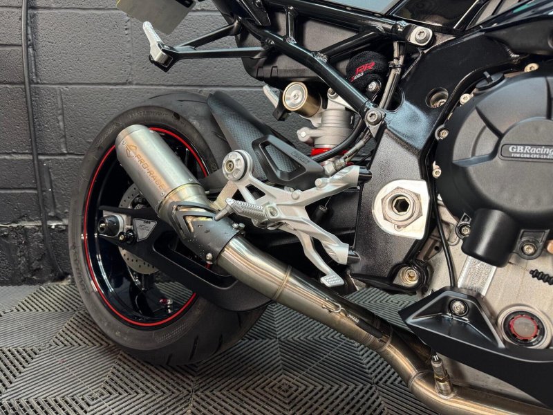 BMW S1000RR