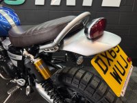 TRIUMPH SCRAMBLER 1200