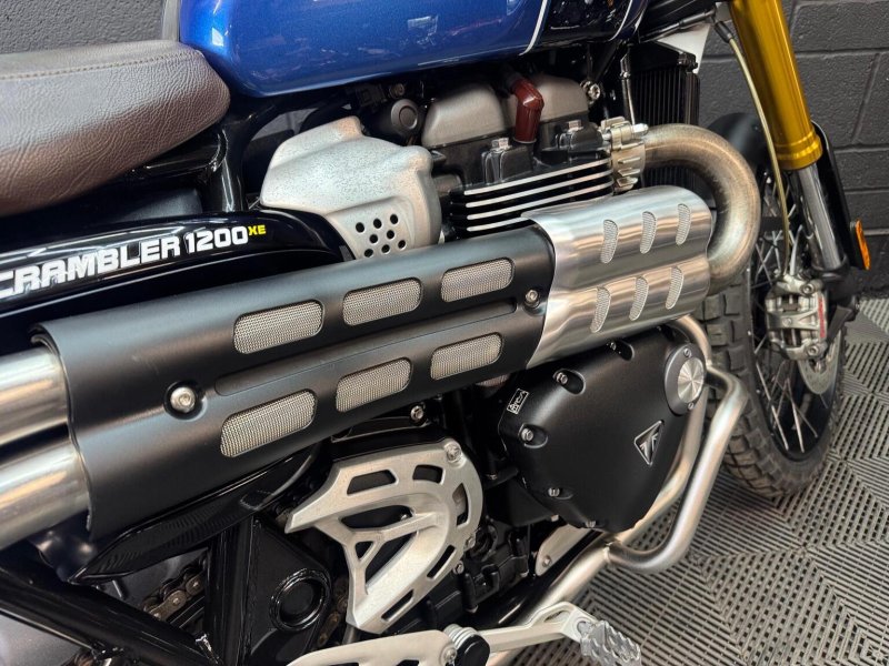 TRIUMPH SCRAMBLER 1200