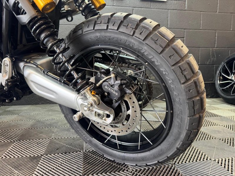 TRIUMPH SCRAMBLER 1200