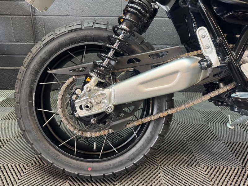 TRIUMPH SCRAMBLER 1200