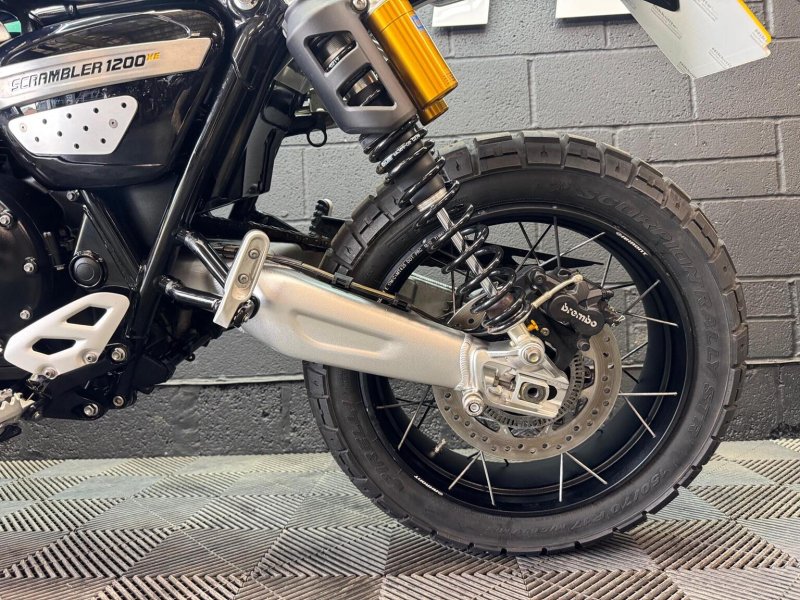 TRIUMPH SCRAMBLER 1200