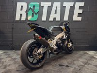 APRILIA Tuono 1100 V4