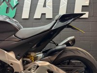 APRILIA Tuono 1100 V4