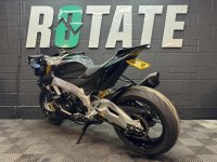 APRILIA Tuono 1100 V4