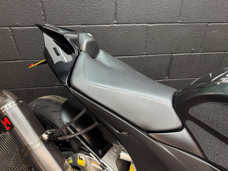 APRILIA Tuono 1100 V4