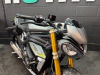TRIUMPH SPEED TRIPLE 1200