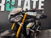 TRIUMPH SPEED TRIPLE 1200