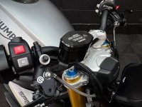 TRIUMPH SPEED TRIPLE 1200