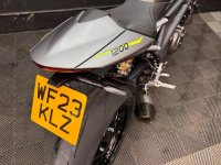 TRIUMPH SPEED TRIPLE 1200