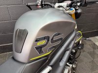 TRIUMPH SPEED TRIPLE 1200