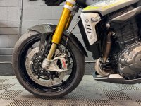 TRIUMPH SPEED TRIPLE 1200