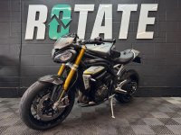 TRIUMPH SPEED TRIPLE 1200