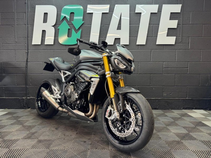 TRIUMPH SPEED TRIPLE 1200