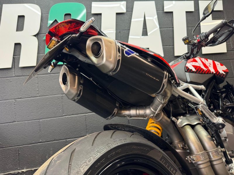 DUCATI Hypermotard