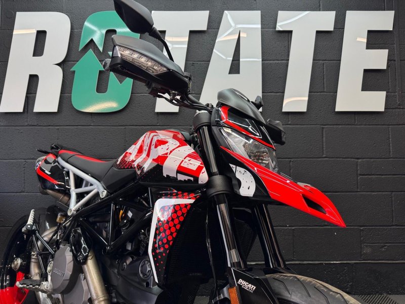 DUCATI Hypermotard