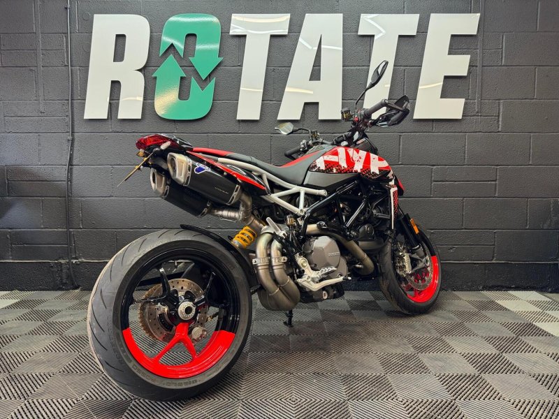 DUCATI Hypermotard