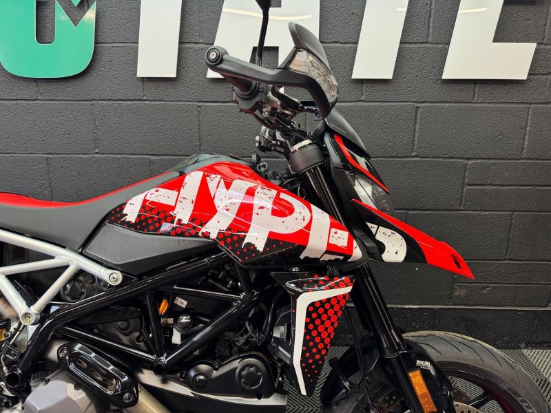 DUCATI Hypermotard