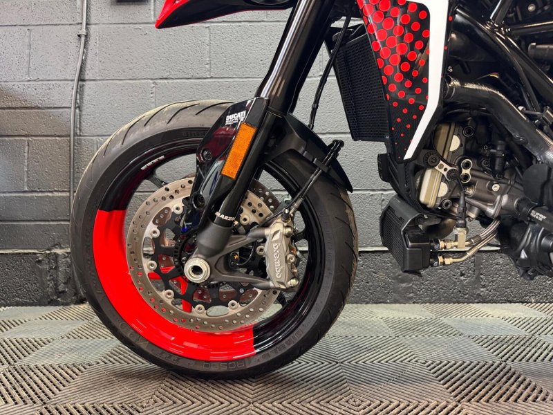 DUCATI Hypermotard