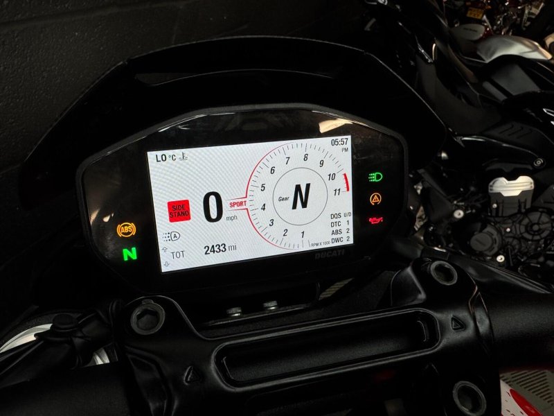 DUCATI Hypermotard