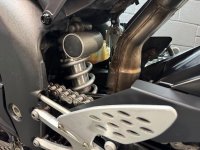 YAMAHA R1