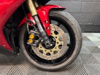 YAMAHA R1