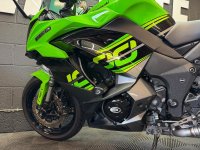 KAWASAKI Z1000
