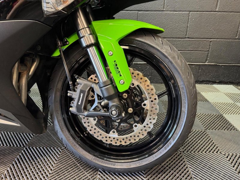 KAWASAKI Z1000