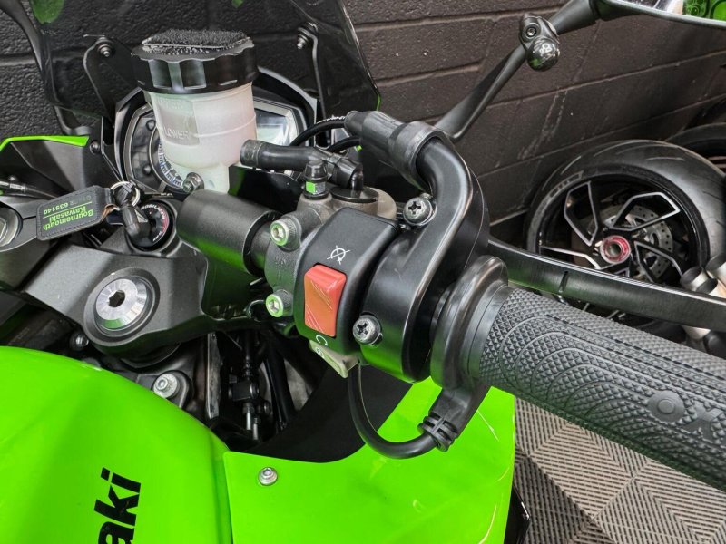 KAWASAKI Z1000