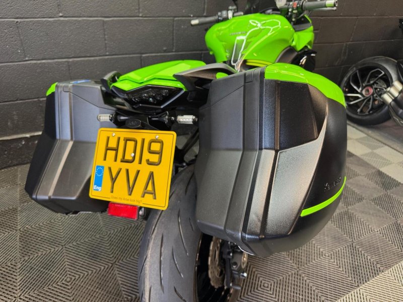 KAWASAKI Z1000