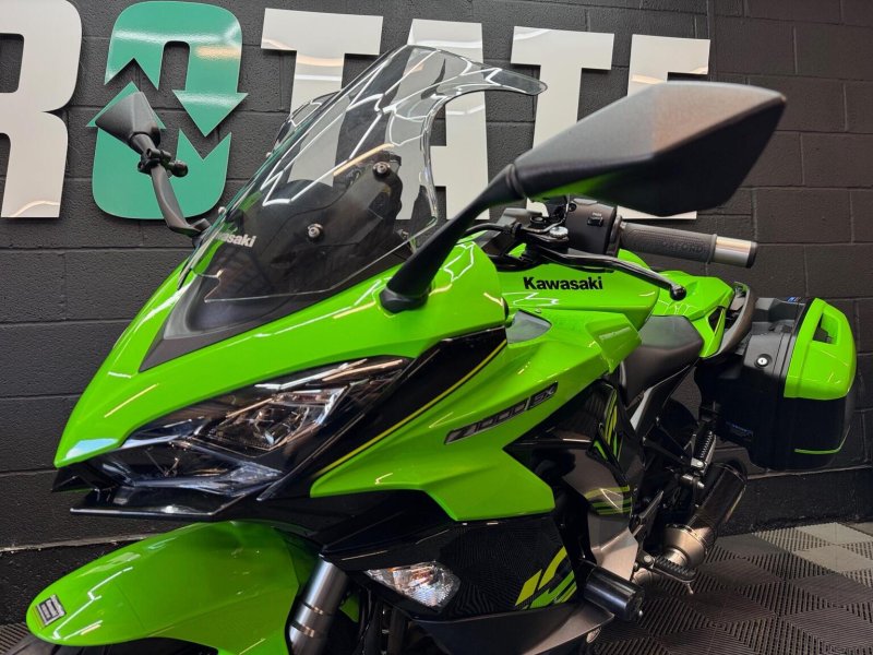 KAWASAKI Z1000