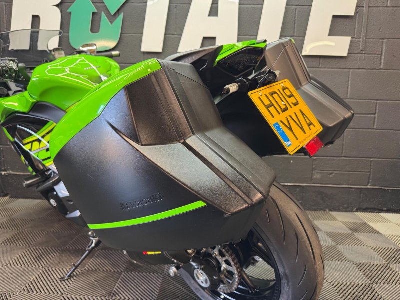KAWASAKI Z1000