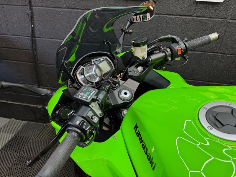 KAWASAKI Z1000