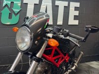 DUCATI MONSTER 695