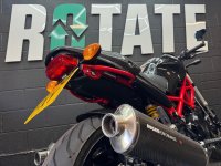 DUCATI MONSTER 695