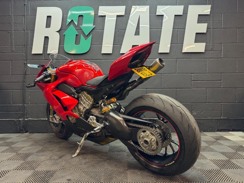 DUCATI PANIGALE V4S